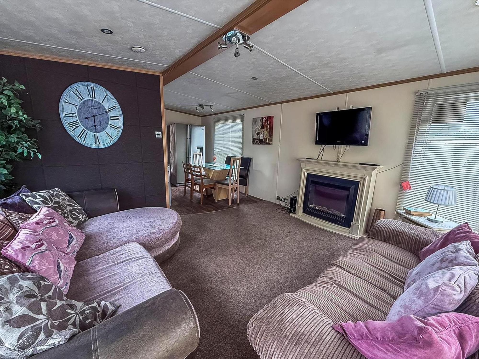 6 Berth Caravan For Hire At Seawick Holiday Park In Clacton-On-Sea Ref 27049Sw Bagian luar foto